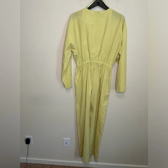 COPY - NWT ZARA Plunging V-Neck Jumpsuit Size Small - Picture 4 of 12